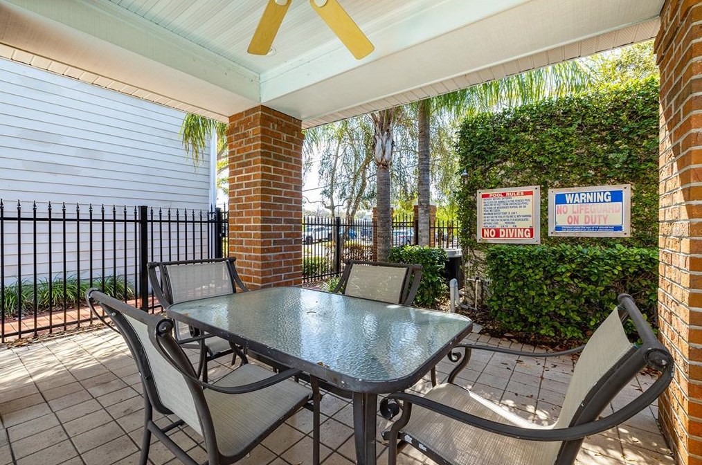 3315 De Leon St, Tampa FL 33609-5512 exterior