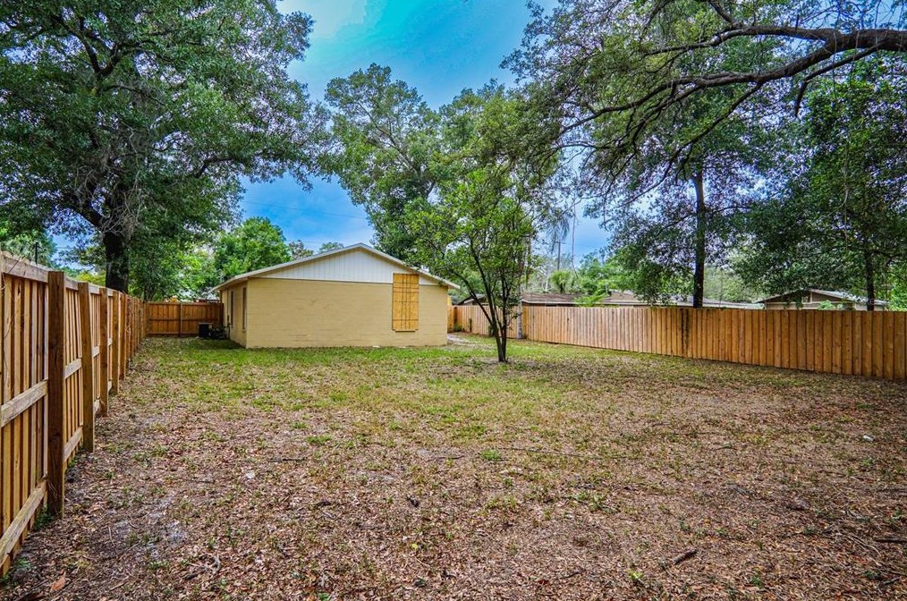 10017 11 St, Tampa FL 33604-7834 exterior