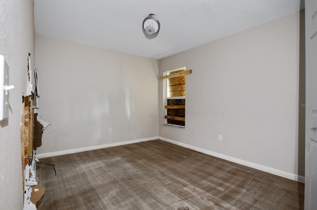 10017 11 St, Tampa FL 33604-7834 exterior