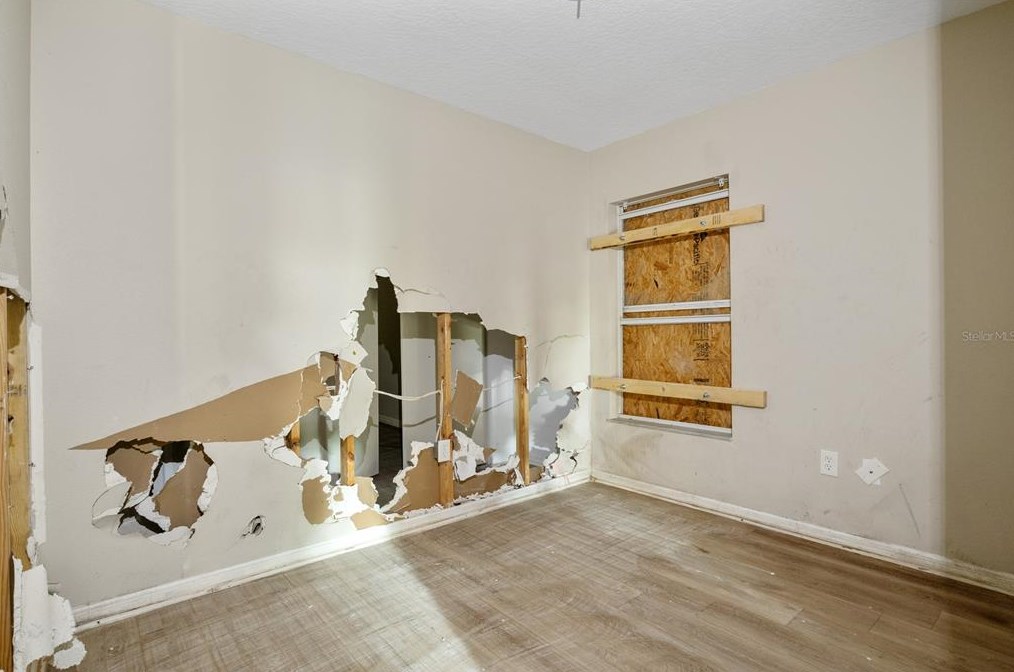 10017 11 St, Tampa FL 33604-7834 exterior