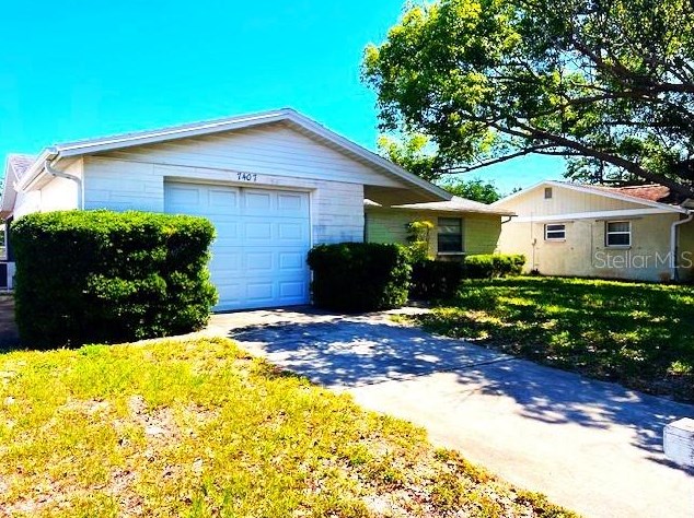 7407 Sandalwood Dr, Port Richey FL  34668-5749 exterior