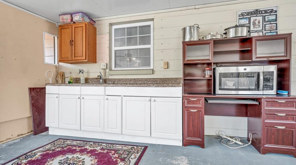 5918 Taywood Dr, Tampa FL 33624-7023 exterior