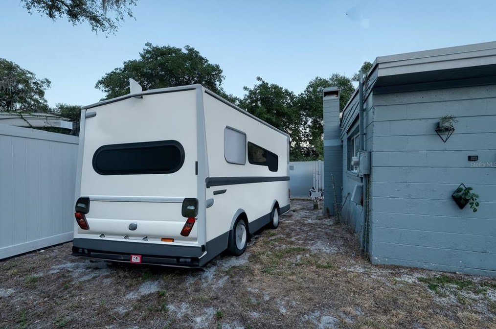 416 Berwick Ave, Tampa FL 33617-7810 exterior