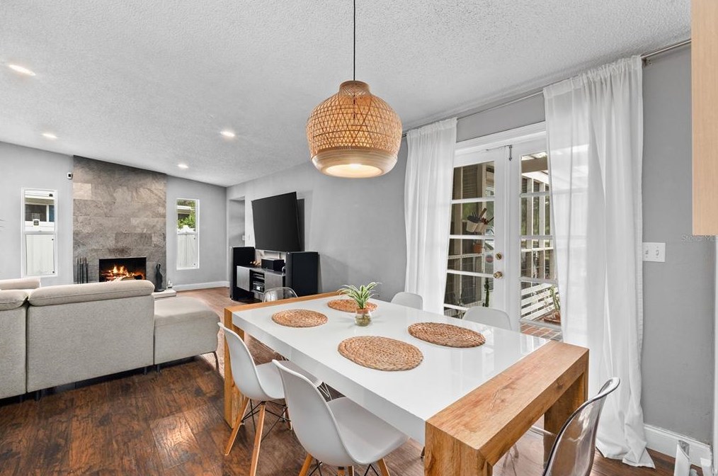 416 Berwick Ave, Tampa FL 33617-7810 exterior