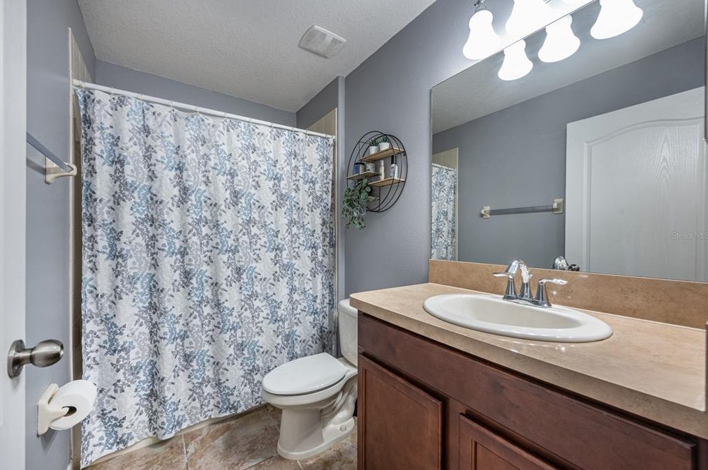 10518 Standing Stone Dr, Wimauma FL  33598 exterior