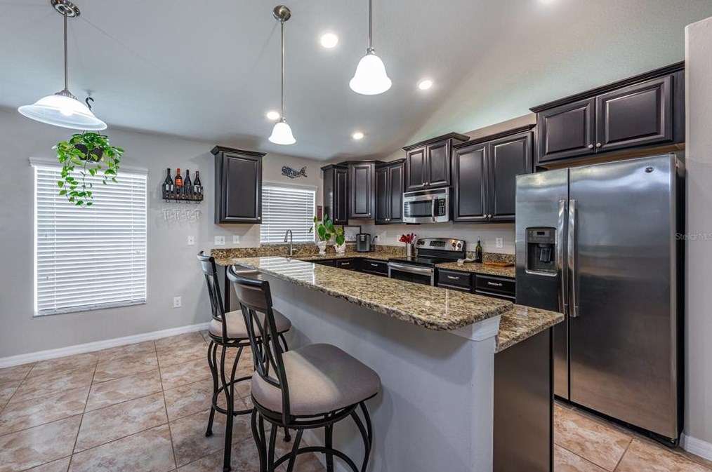 10518 Standing Stone Dr, Wimauma FL  33598 exterior