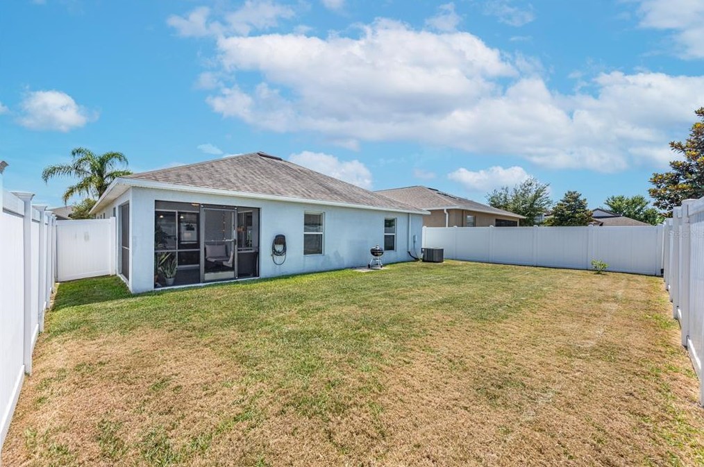 10518 Standing Stone Dr, Wimauma FL  33598 exterior