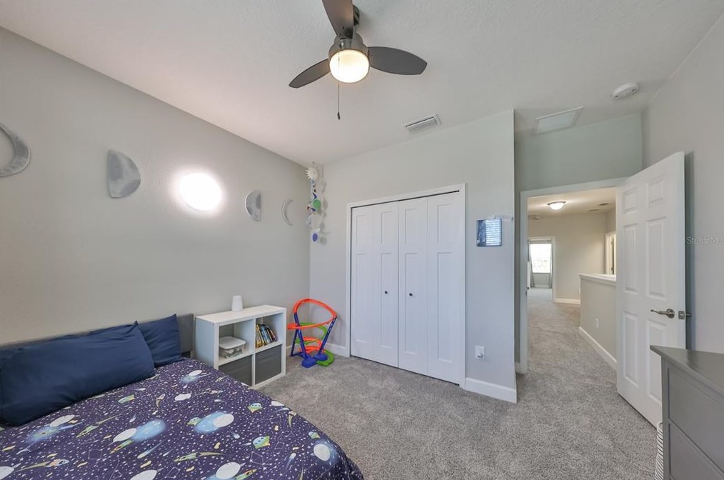 6903 Old Benton Dr, Ruskin FL  33572-1765 exterior
