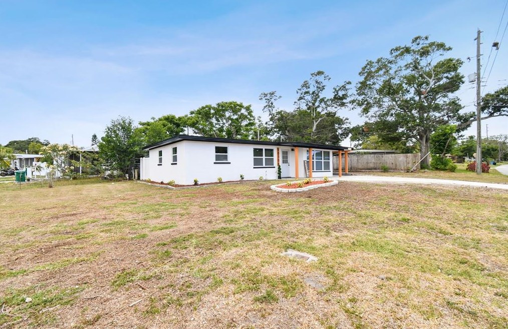 10306 117 Dr, Largo FL  exterior