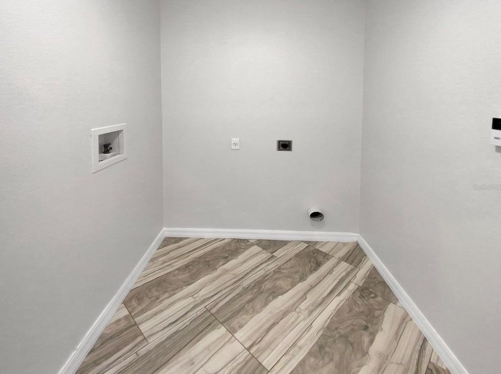 150 Richmond Dr, Davenport FL  33896-3083 exterior