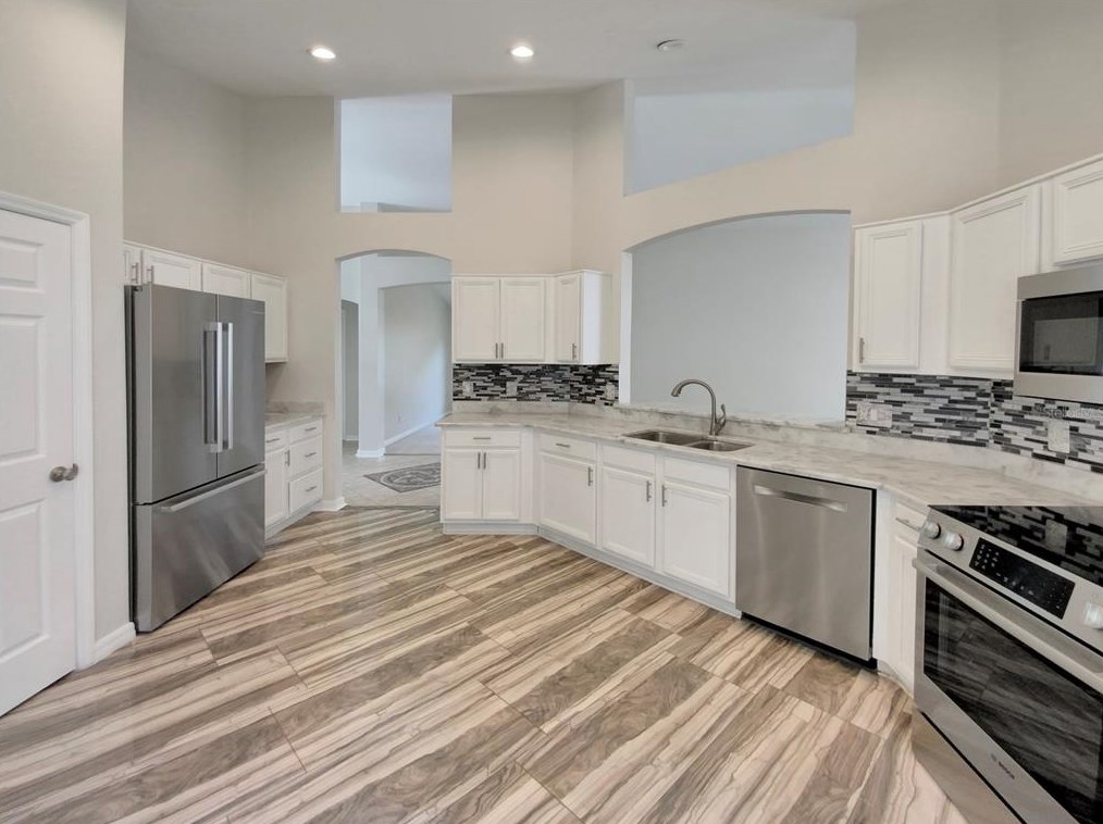 150 Richmond Dr, Davenport FL  33896-3083 exterior