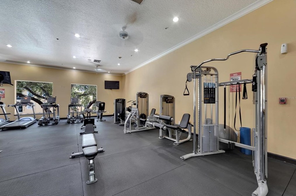 2010 Palm Ave, Tampa FL  14101-3932 exterior