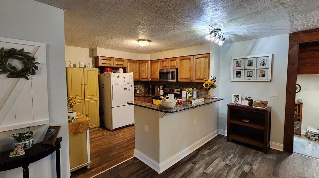 14834 Mitchell St, Dade City FL  33523-2237 exterior