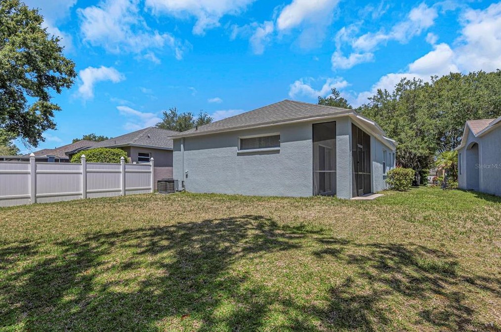 6108 Kiteridge Dr, Lithia FL  33547-5849 exterior