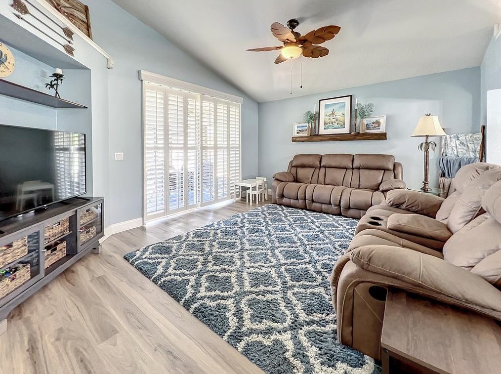 10216 Merrimac Manor Dr, Riverview FL  33578-8327 exterior