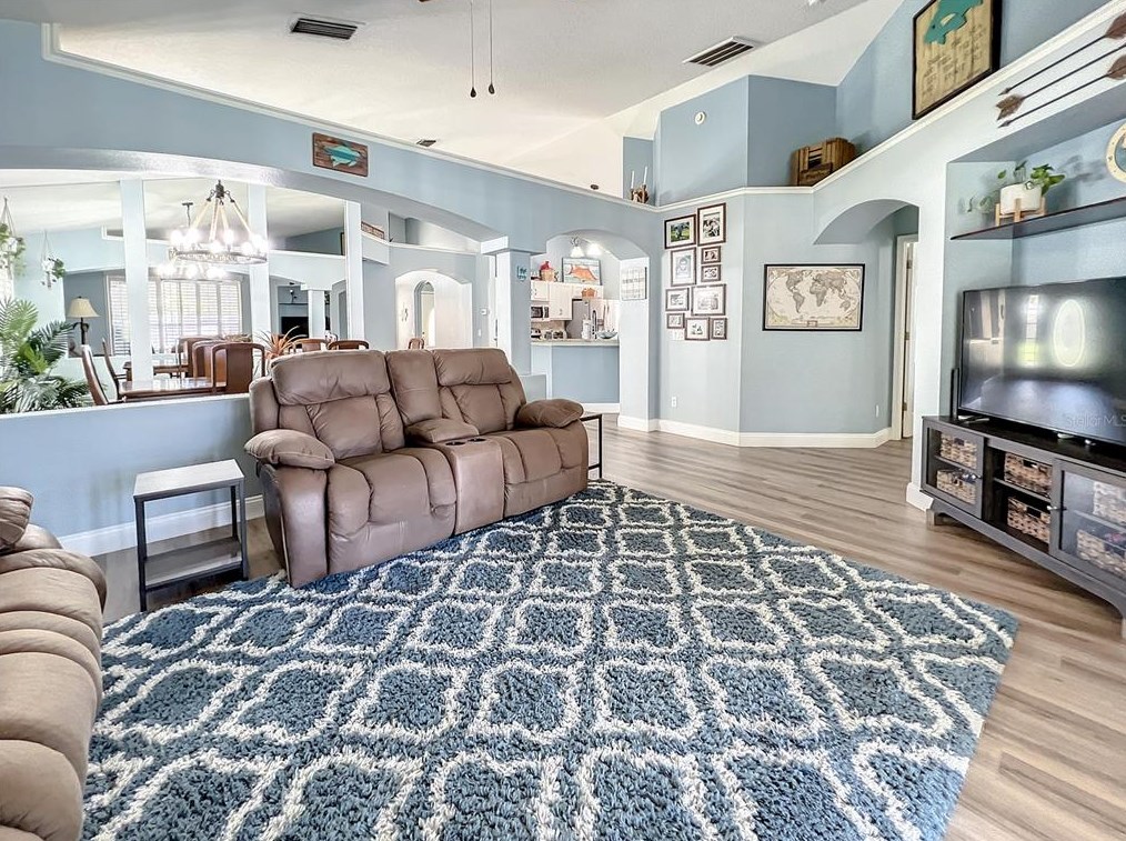 10216 Merrimac Manor Dr, Riverview FL  33578-8327 exterior