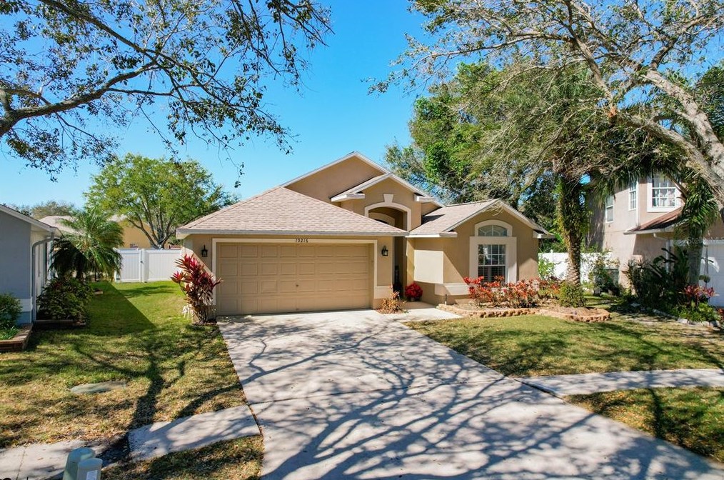 10216 Merrimac Manor Dr, Riverview FL  33578-8327 exterior