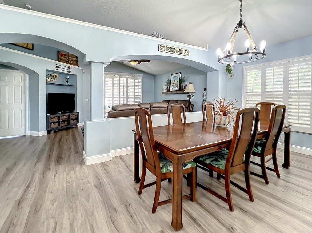 10216 Merrimac Manor Dr, Riverview FL  33578-8327 exterior