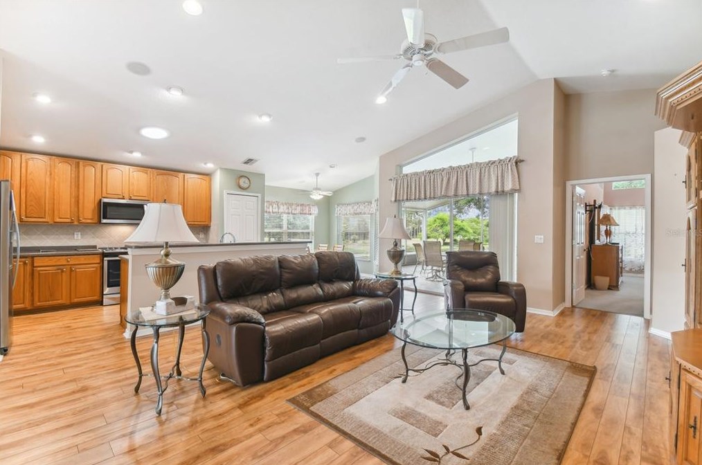 480 Rochester St, Brooksville FL  34609-9206 exterior