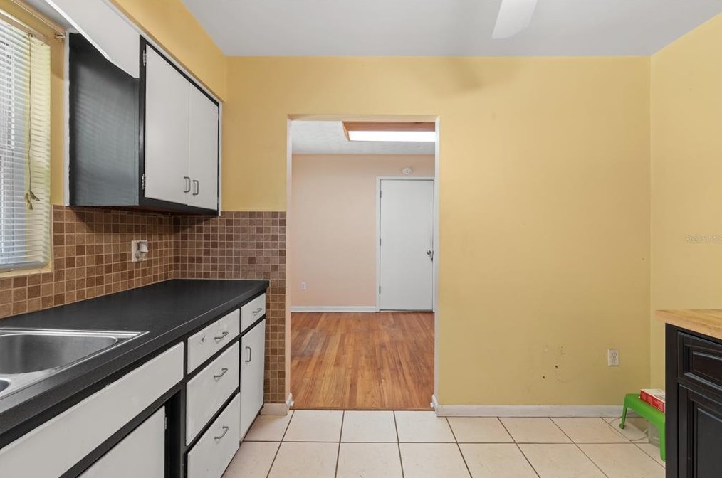 16176 Wilson Blvd, Brooksville FL  34604-7727 exterior