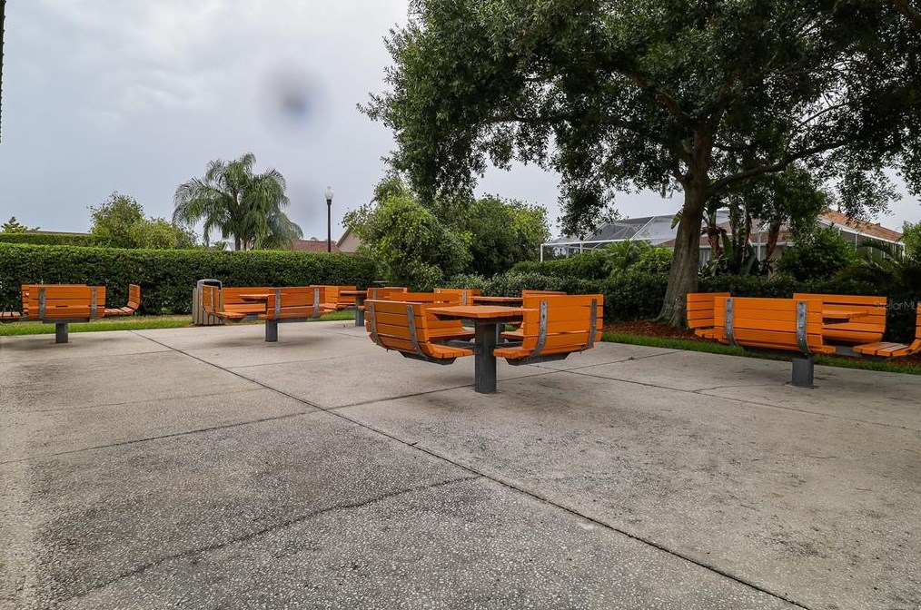 2137 Edelweiss Loop, New Port Richey FL 34655-4944 exterior