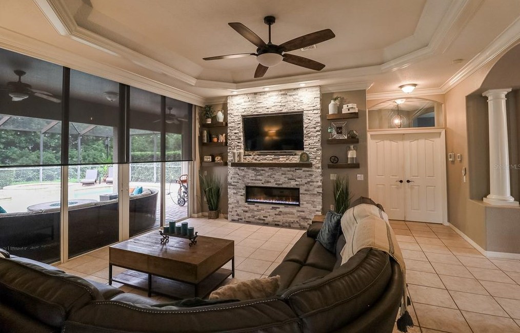 2137 Edelweiss Loop, New Port Richey FL 34655-4944 exterior