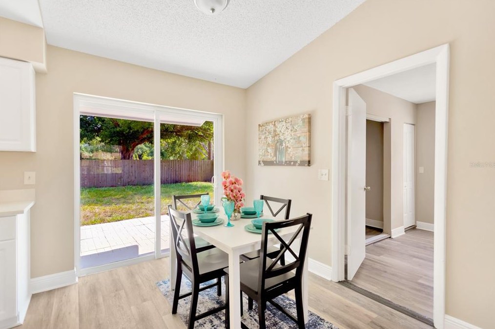 10706 Airview Dr, Tampa FL 33625-4902 exterior