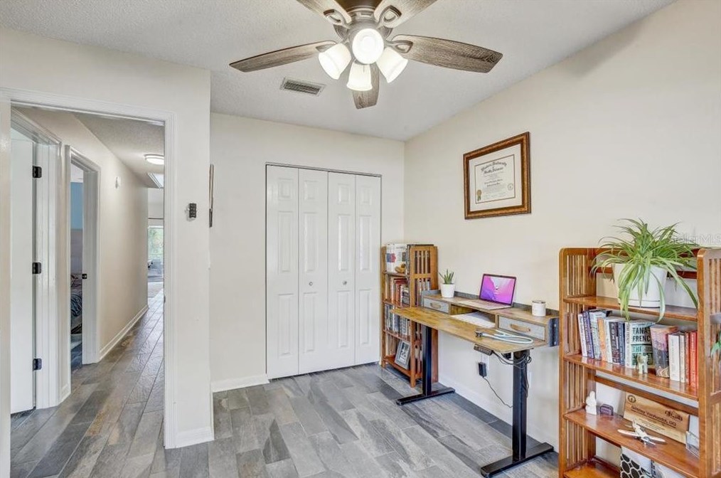 5717 Erhardt Dr, Riverview FL  33578-3754 exterior