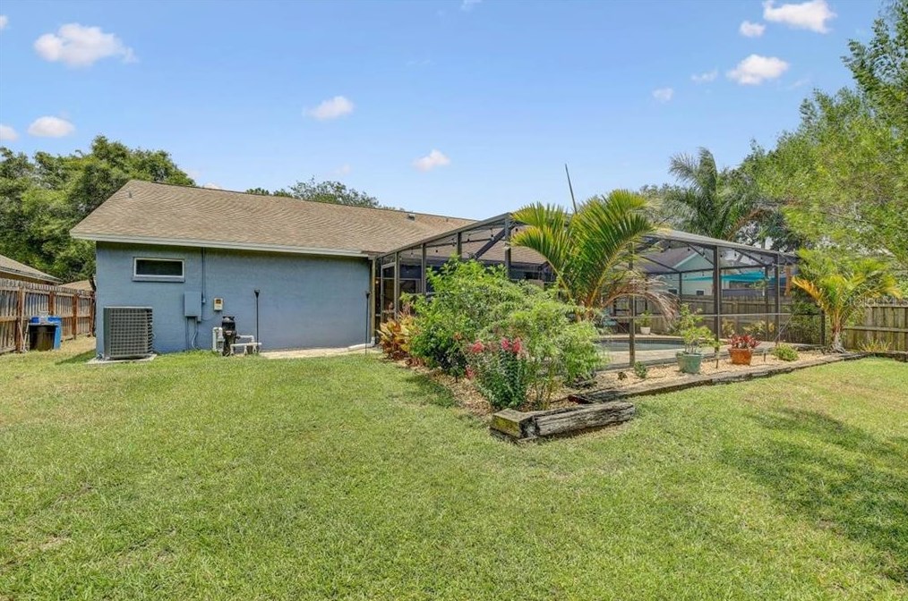 5717 Erhardt Dr, Riverview FL  33578-3754 exterior