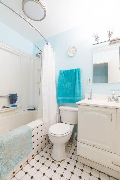 8514 46th St, Tampa FL 33617-6912 exterior