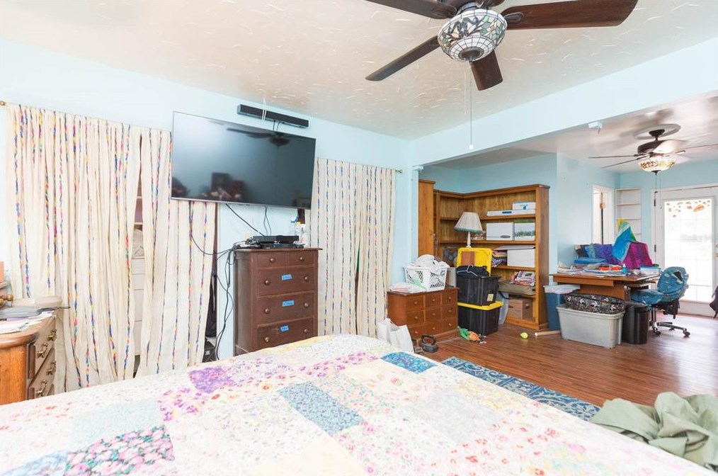 8514 46th St, Tampa FL 33617-6912 exterior