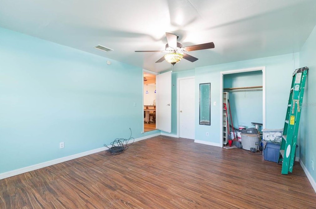 8514 46th St, Tampa FL 33617-6912 exterior