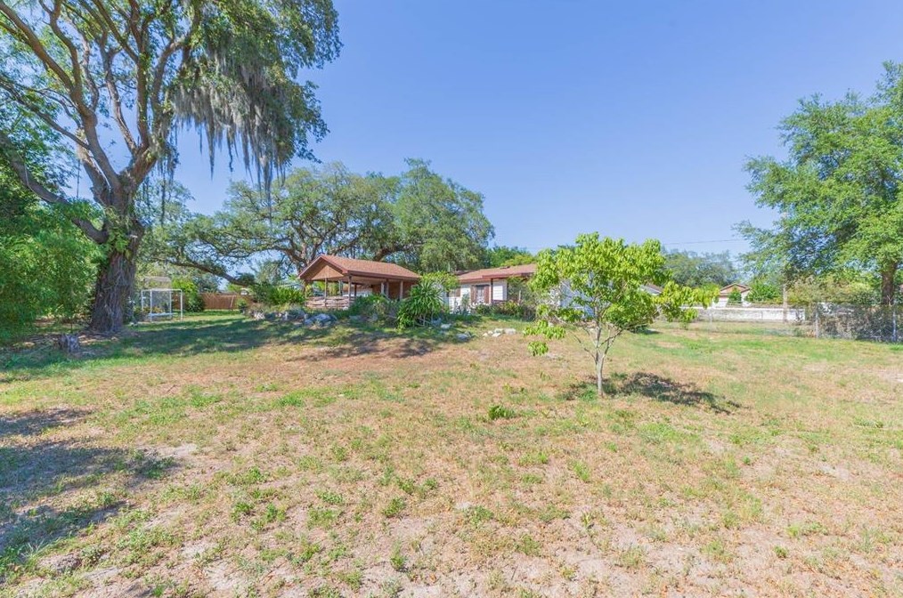 8514 46th St, Tampa FL 33617-6912 exterior