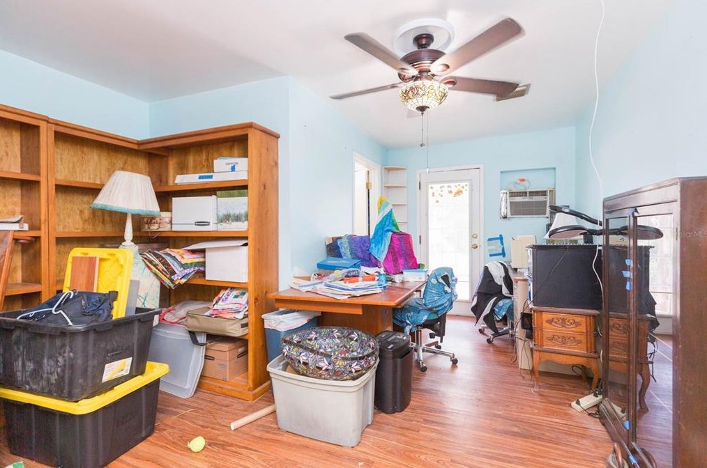 8514 46th St, Tampa FL 33617-6912 exterior