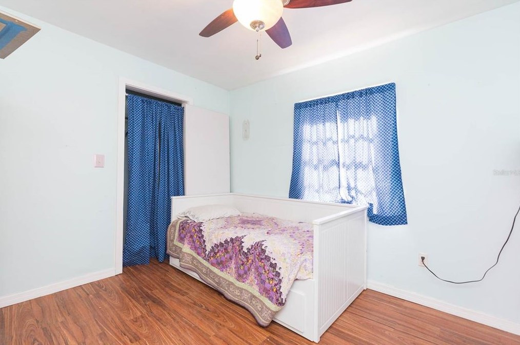 8514 46th St, Tampa FL 33617-6912 exterior