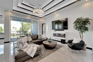 6542 Simone Shores Cir, Apollo Beach, FL 33572 - Photo 9