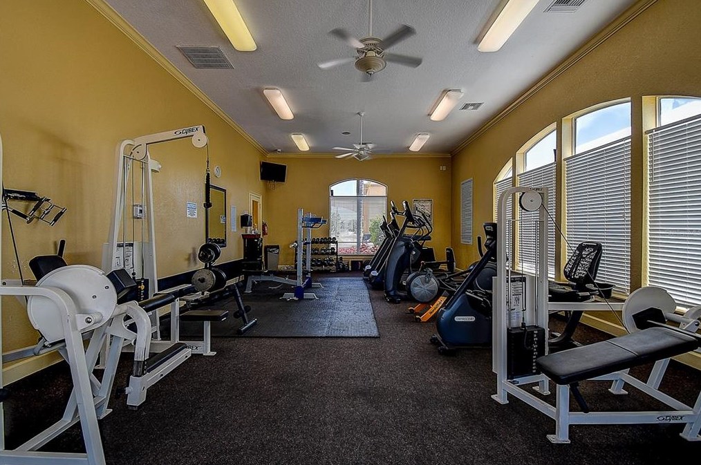 4323 Bayside Village Dr, Tampa FL 33615-5570 exterior