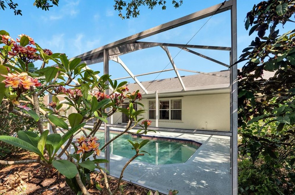 1717 Compton St, Brandon FL  33511-1865 exterior