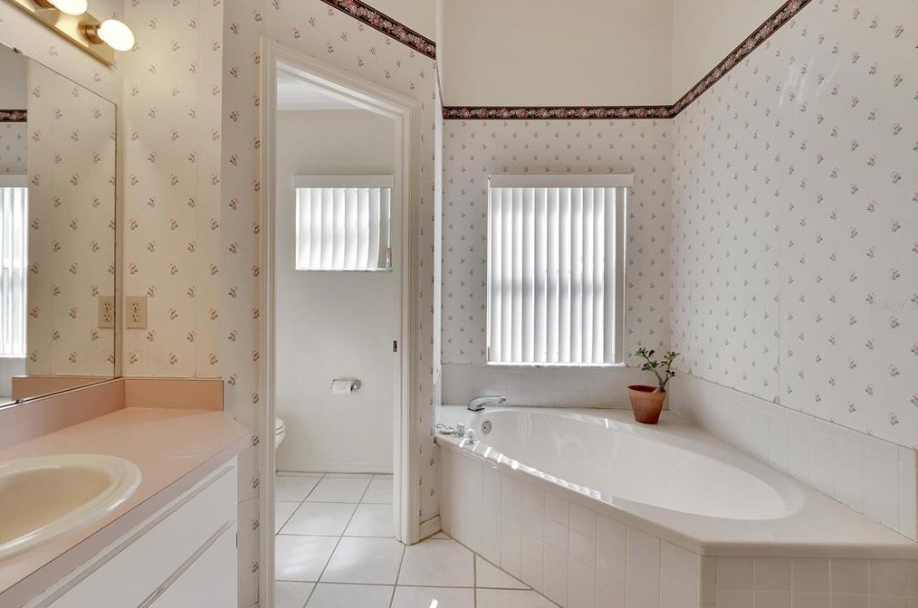 1717 Compton St, Brandon FL  33511-1865 exterior