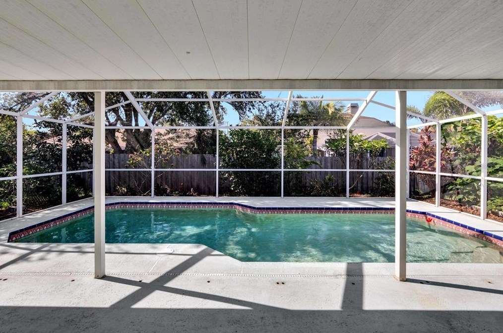 1717 Compton St, Brandon FL  33511-1865 exterior