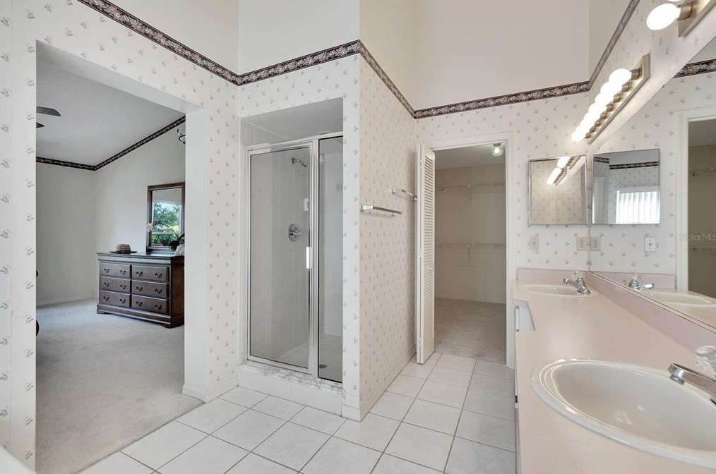 1717 Compton St, Brandon FL  33511-1865 exterior