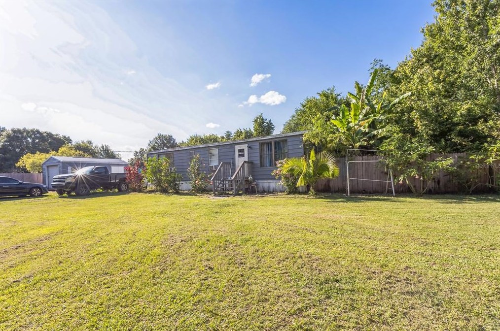 9356 Tom Costine Rd, Lakeland FL  33809-1657 exterior