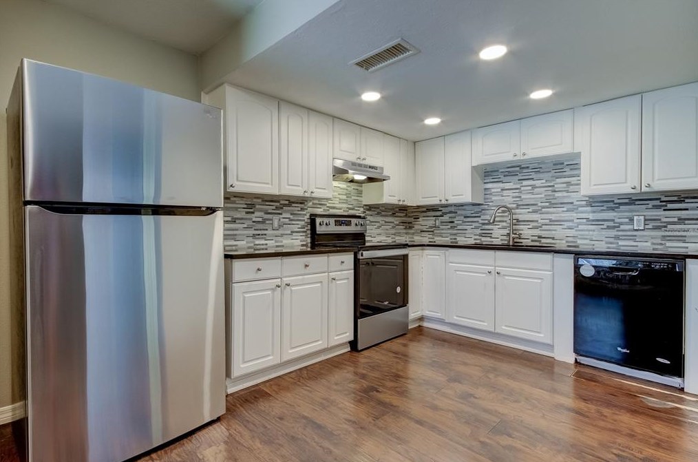 4124 98th Ave, Tampa FL  33617-4431 exterior