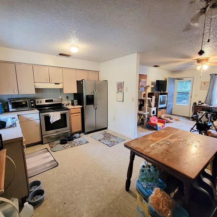 5341 Tangerine Dr, Zephyrhills FL 33542-4699 exterior