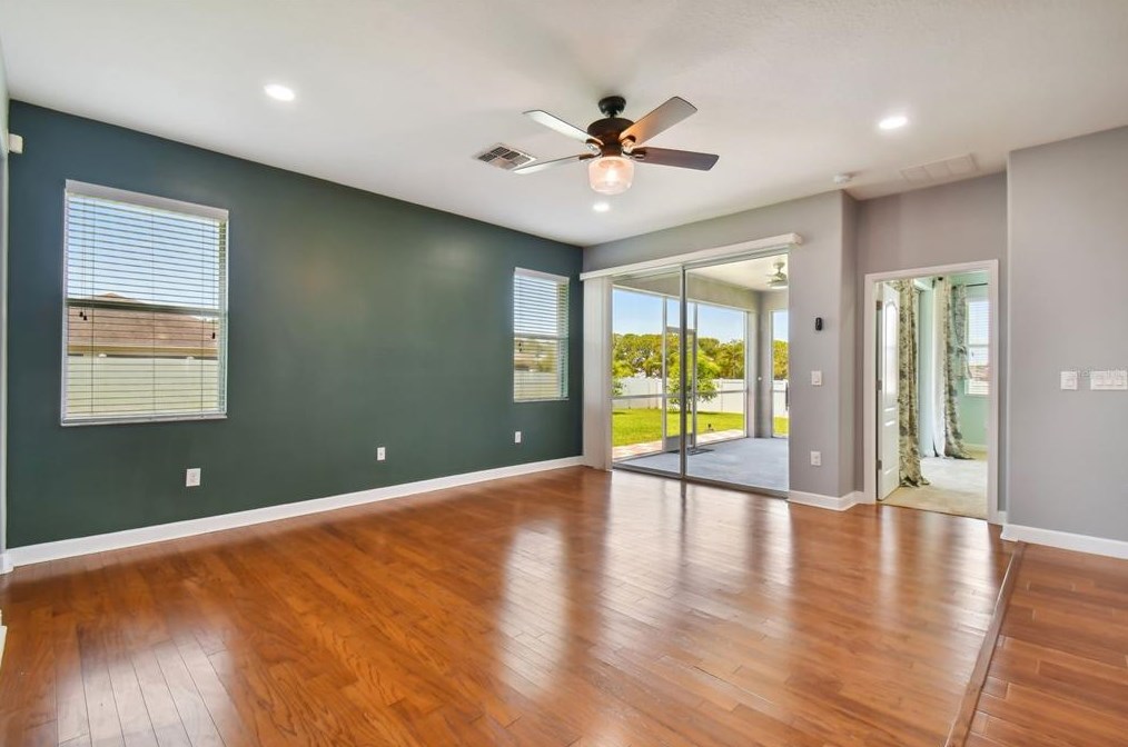 3661 Prescott Loop, Lakeland FL  33810-2860 exterior