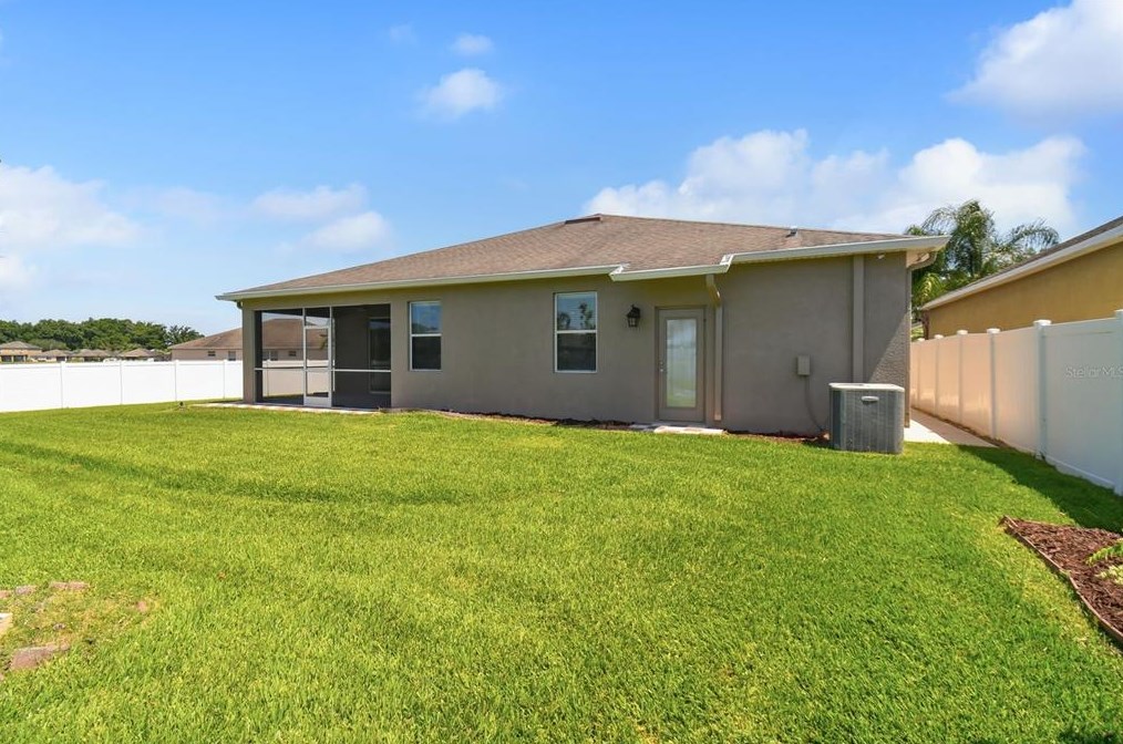 3661 Prescott Loop, Lakeland FL  33810-2860 exterior