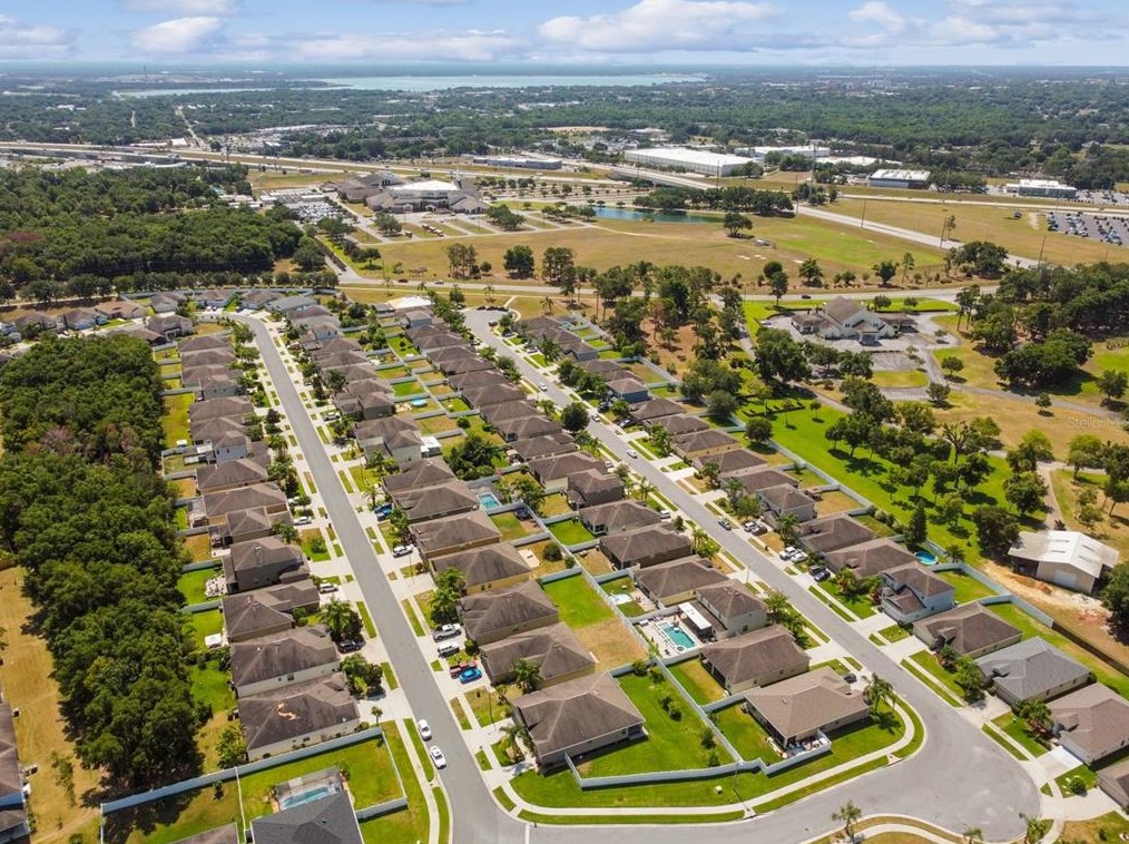 3661 Prescott Loop, Lakeland FL  33810-2860 exterior