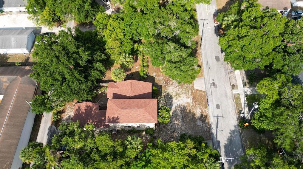 405 Amelia Ave, Tampa FL 33602-1803 exterior