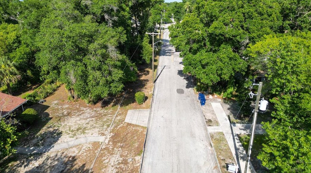 405 Amelia Ave, Tampa FL 33602-1803 exterior