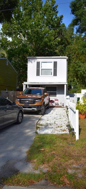 10225 Ojus Dr, Tampa FL  33617-3933 exterior